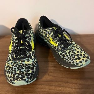 Brooks Adrenaline size 8
